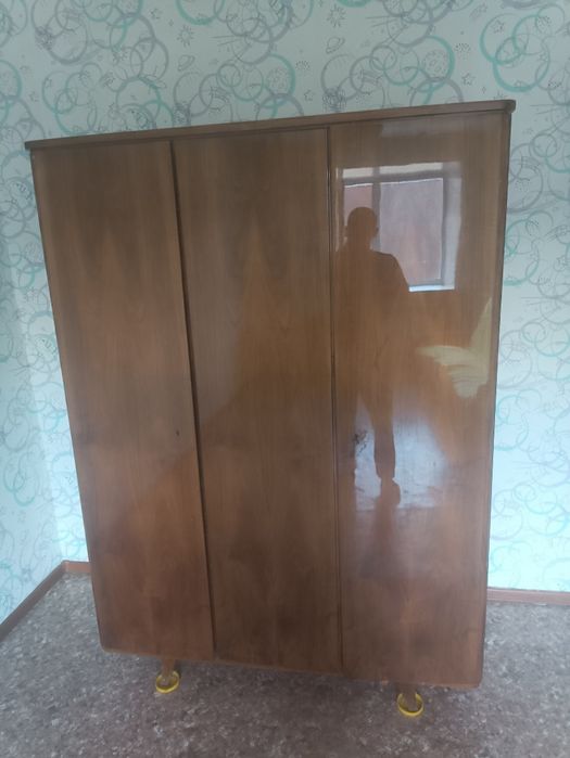 Диван, шкаф советский