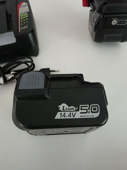 Mașina de legat fier max rb 441t