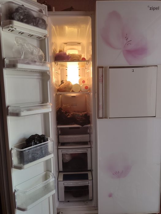 Холодильник корейский