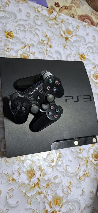 Сотилади плейстейшен 3
