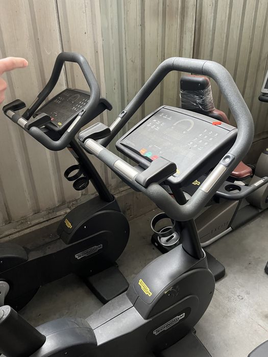 Depozit echipamente fitness