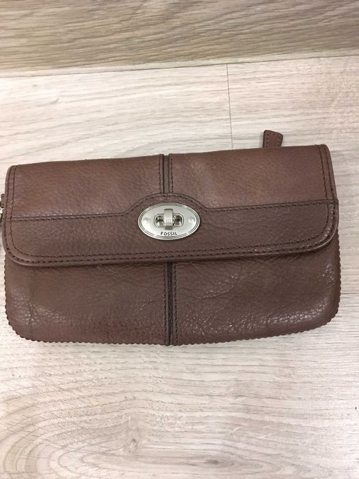 FOSSIL портфейл клъч естествена кожа