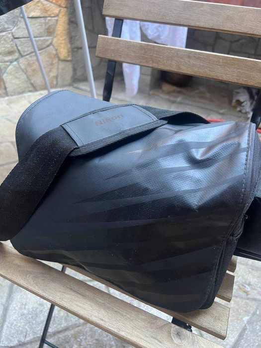 Nikon D7100 + Nikon AF-S DX NIKKOR 18-105mm f/3.5-5.6G ED VR