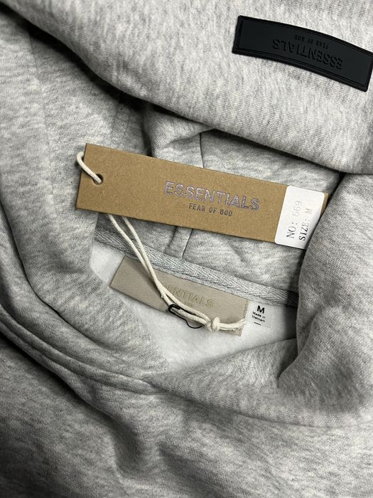 Essentials hoodie fear of god