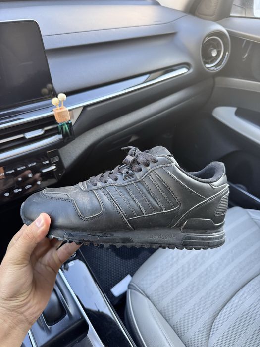 Продам кроссовки