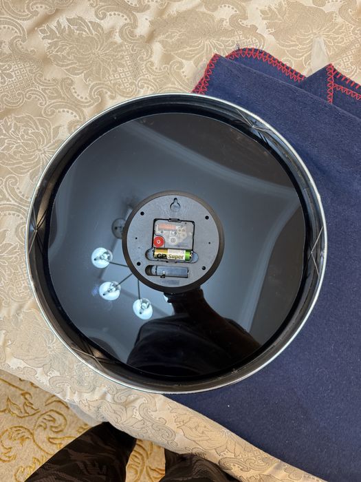 Продаю картины и часы настенные