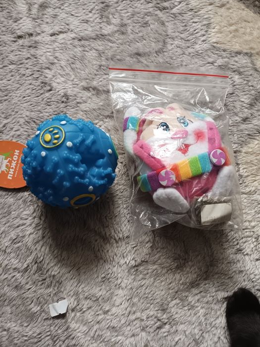 Игрушки для животных