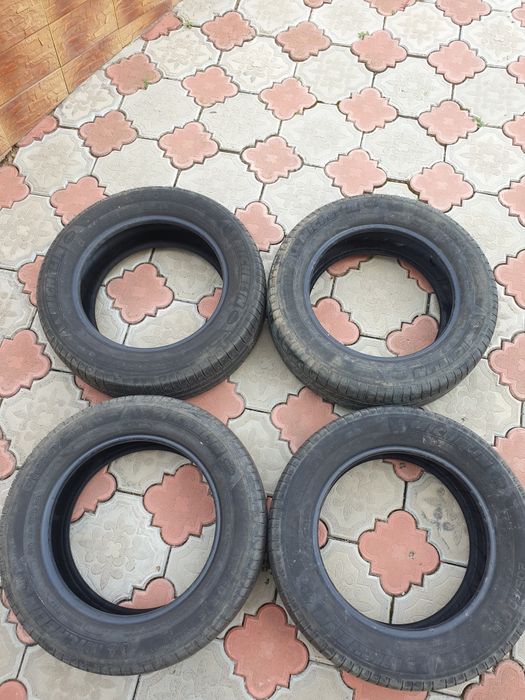 Anvelope de VARA - 205/60/16 -  Michelin -5,5 MM - DOT 2017
-Dime