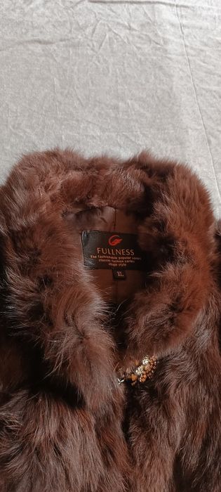 Shuba palto sotiladi