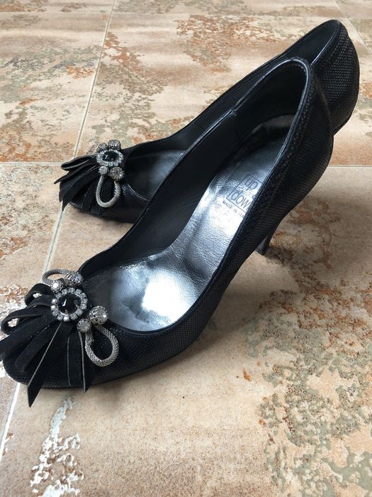 Продам шикарные туфельки