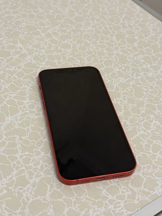 Красный Iphone 12, 78%
