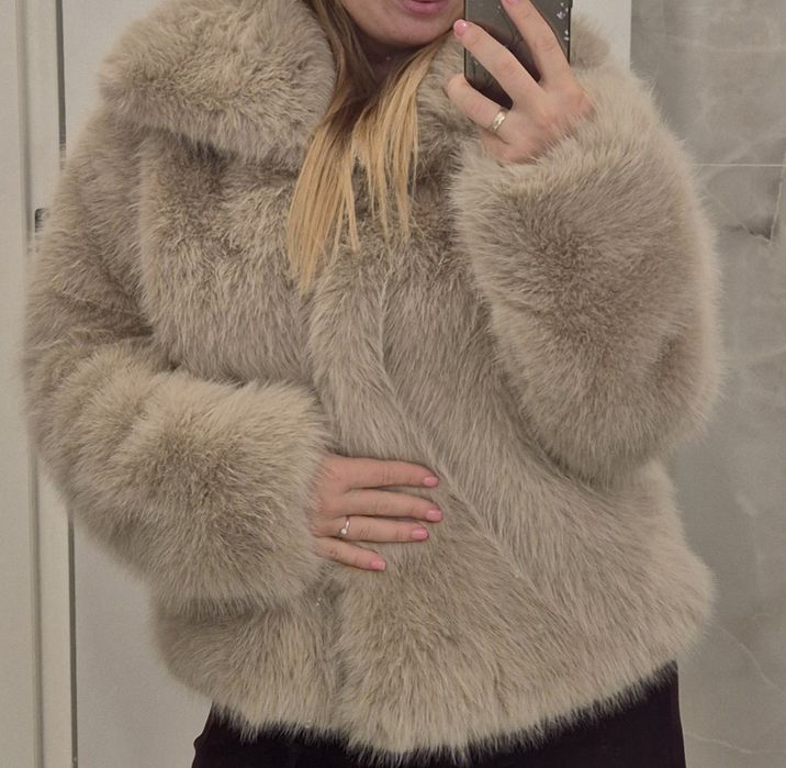 Късо палто с косъм