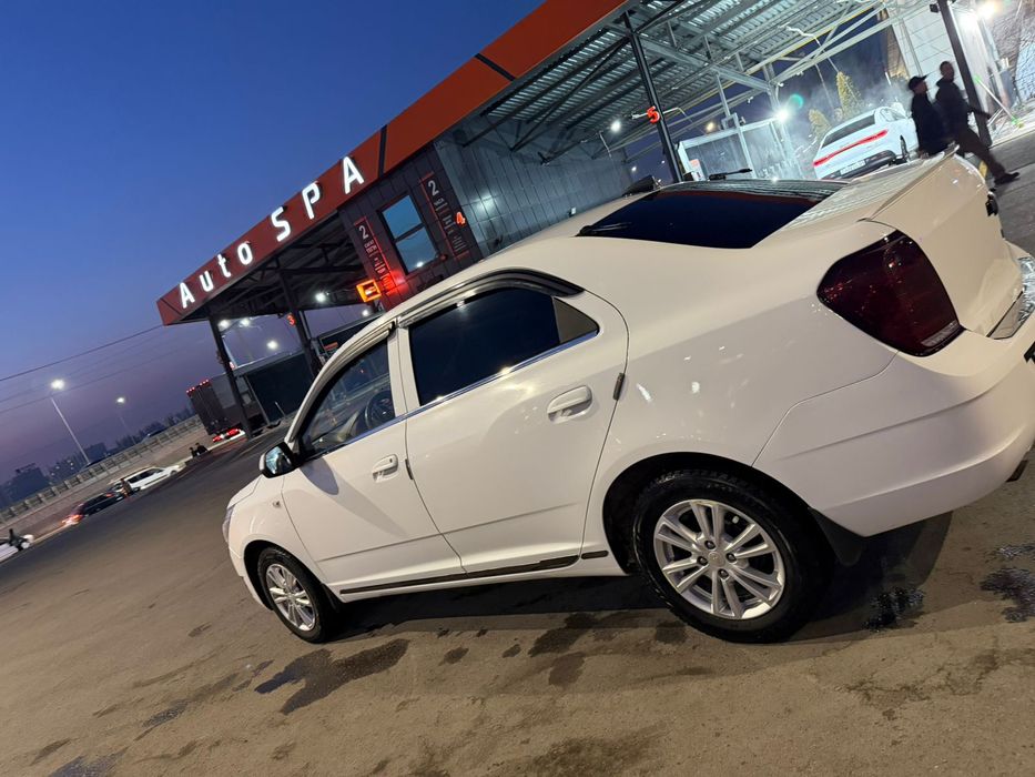 Автомобиль коболт