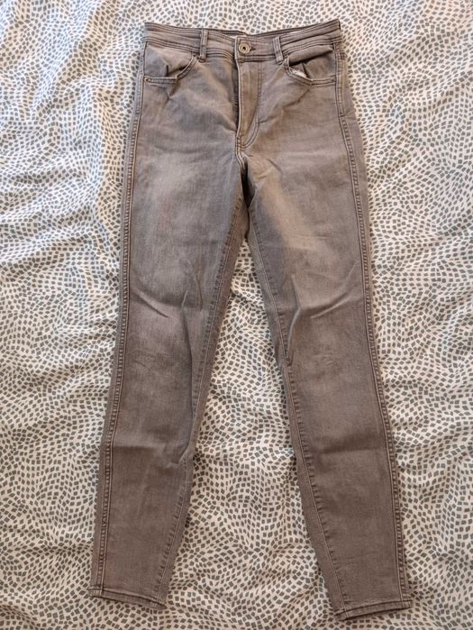 Дънки, ленен и спортен панталони