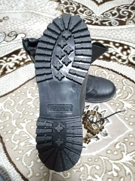 Продам берцы новые.