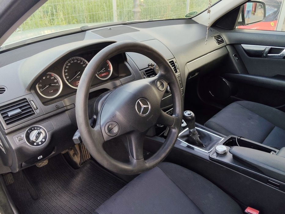 Mercedes C class c200cdi 2009 2.2d