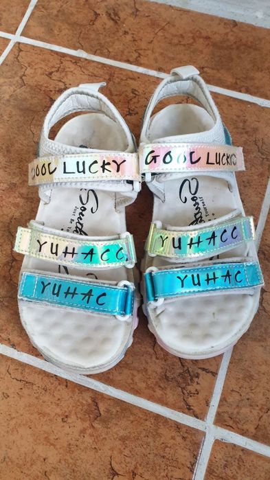 Обувь детская в хорошем состоянии