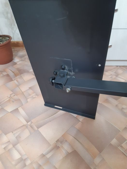 Продам  полку под телевизор