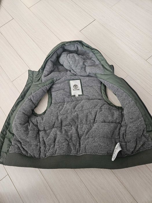 Geaca 2 in 1,Timberland,VESTA si GEACA cu gluga si blanita detasabila