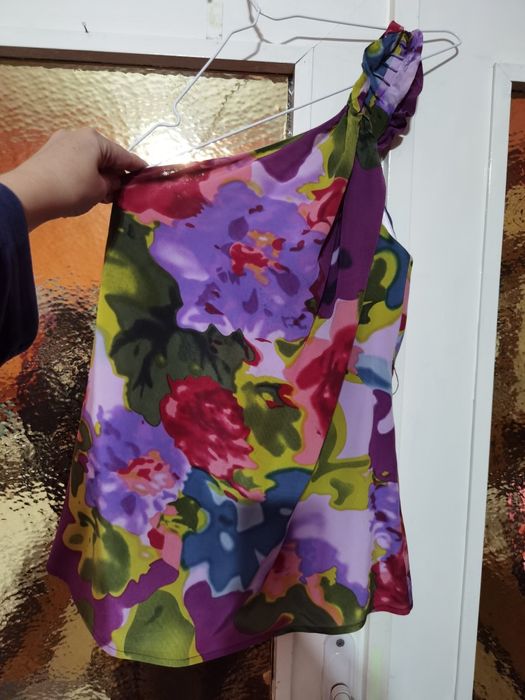 Блузка изкуствена коприна- флорални цветове