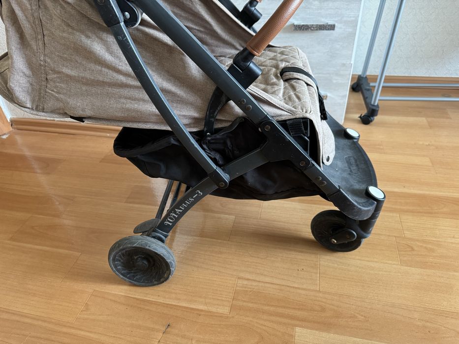 Коляска прогулочная