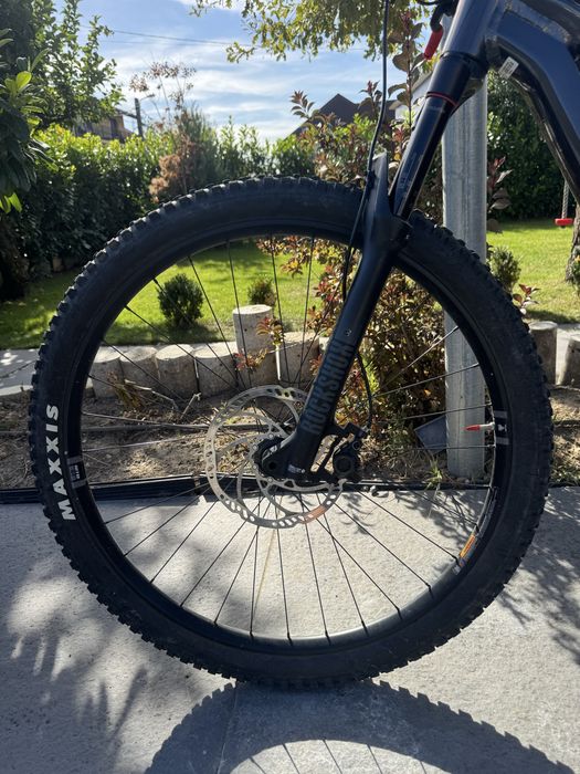 Bicicleta mtb focus thron 6.8 full suspension