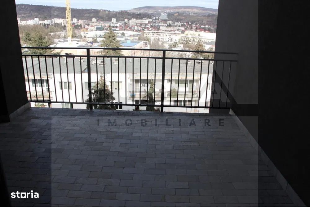 Apartament 2 camere, etaj intermediar, parcare, zona Platinia