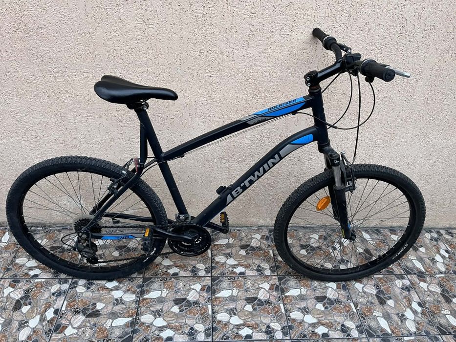 Vând bicicleta rockrider