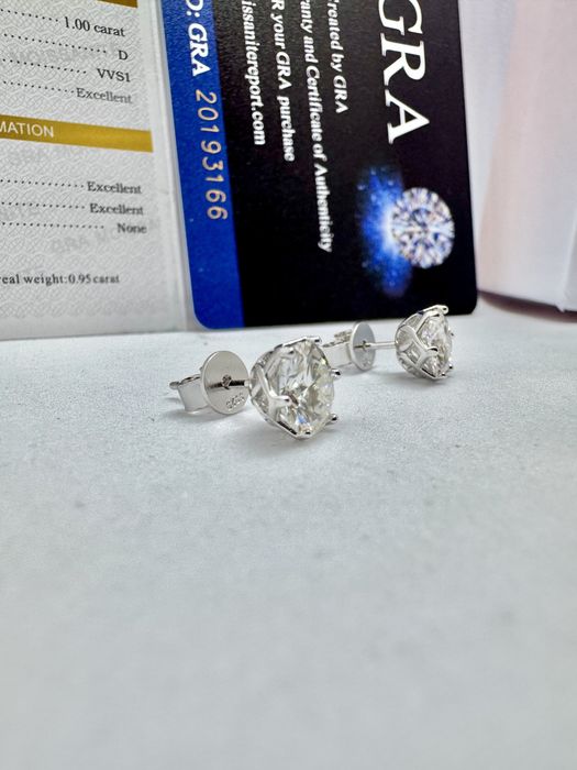 Сребърни обеци с мойсанит (Диамант) 1 карат