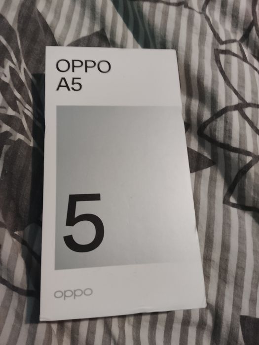 Vând un telefon oppo A5
