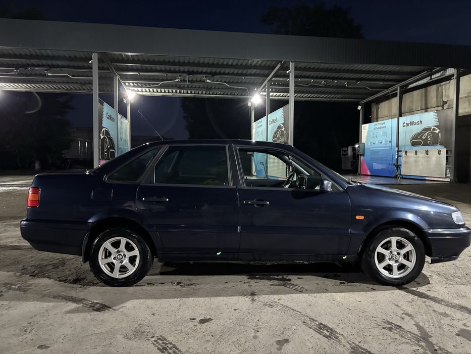 Продам машишу Passat b4 1994 года