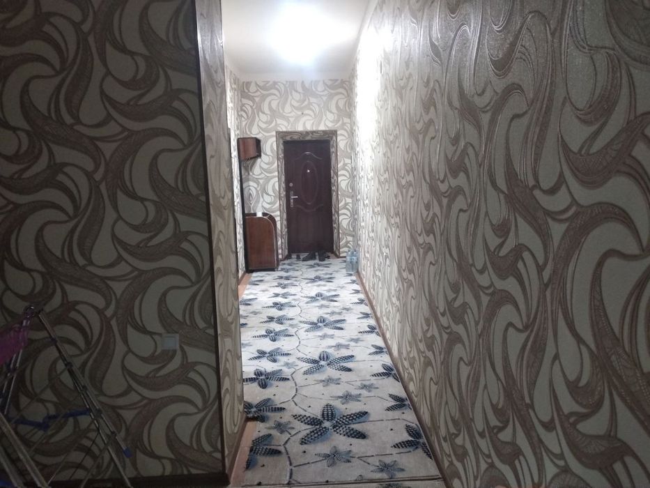 Fargona sh. Asaka bank orqasida 3 xonali uy sotiladi