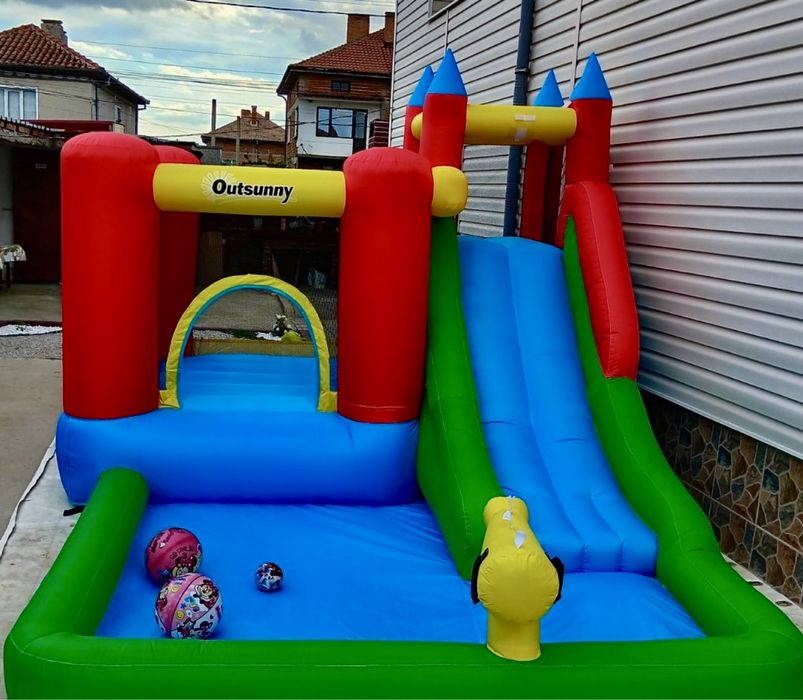 Надуваем замък под наем