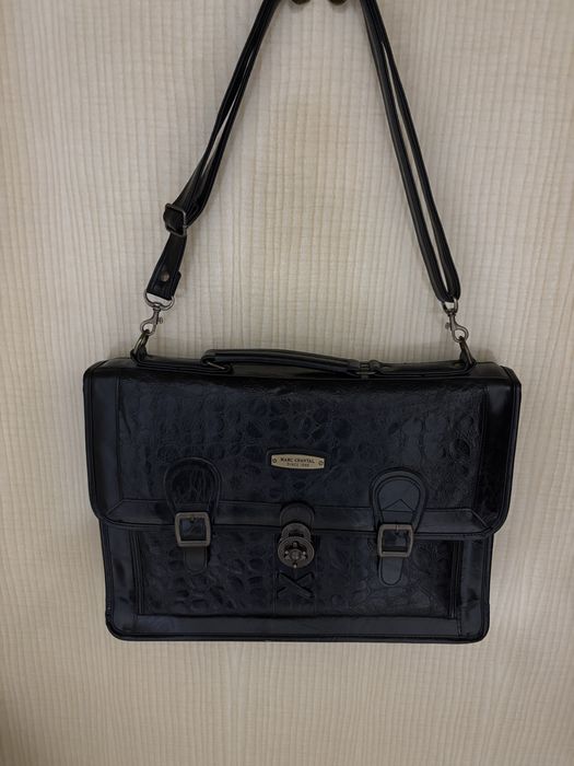 Черна дамска чанта