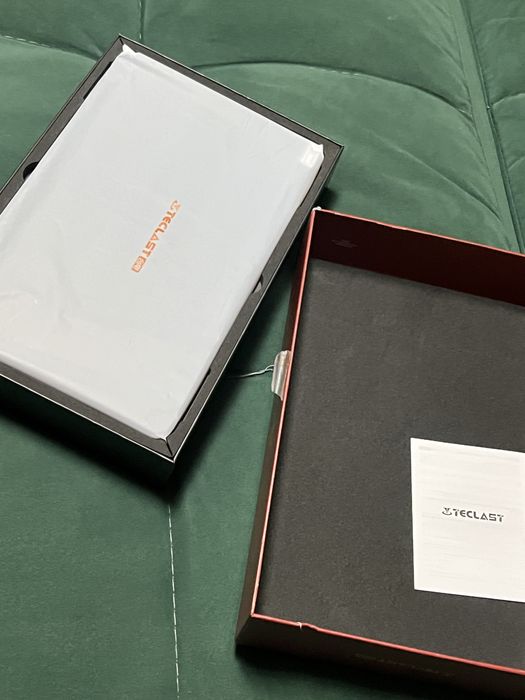 Новый планшет-ноутбук, 12", 6/128гб, 8000мАч