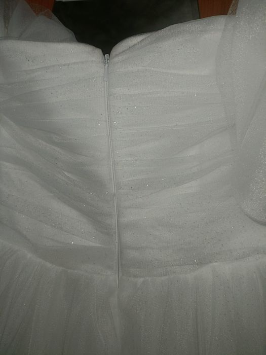 Vând rochie de mireasă.