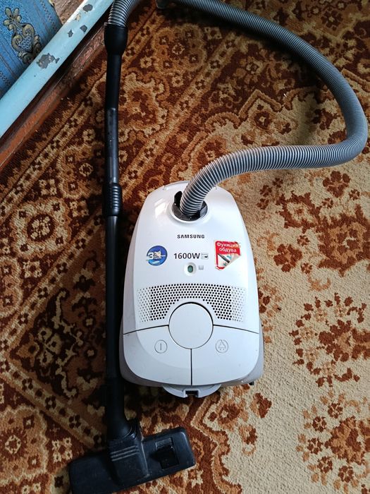 Продаётся пылесос Samsung 1600 Watt