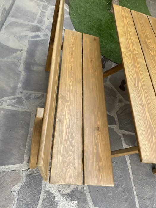 Новый комплект стол с лавками.