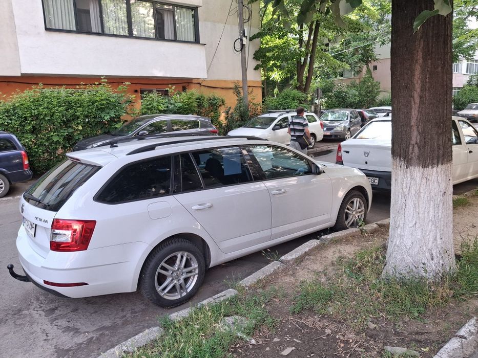 Vând Skoda Octavia