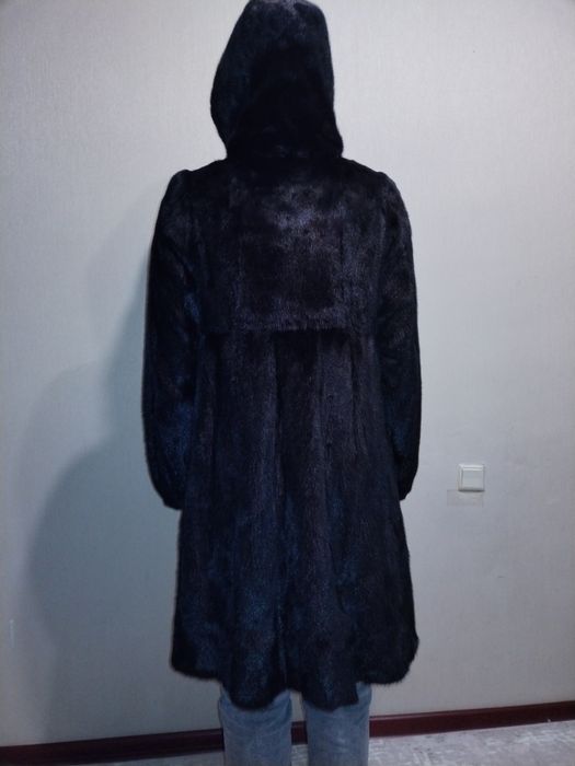 Продам норковую шубу