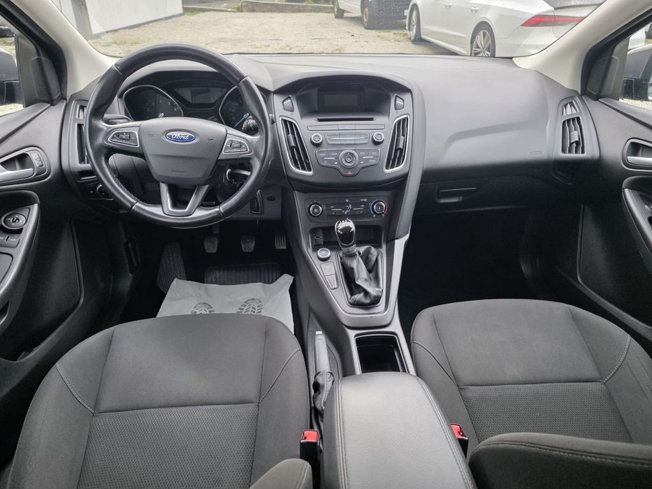 Ford Focus 2015 • 1.0 , 101 CP • Euro 6.