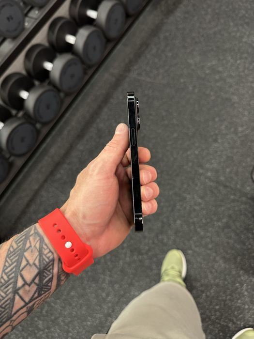 Продам iphone 14 pro