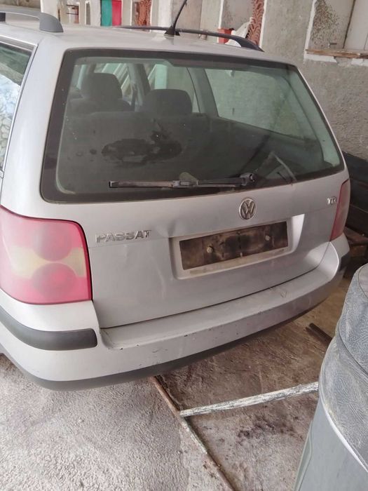 Автомобил на части
