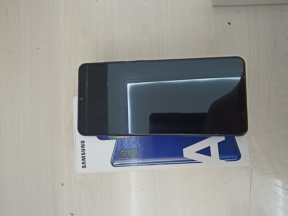 Samsung A31 синей расцветки