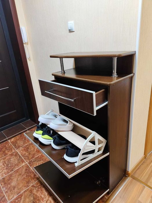 Продам тумбу для хранения обуви