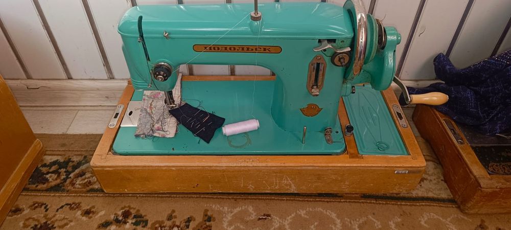 Швейные машинки 3 штуки