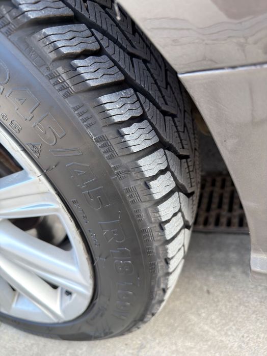 Оригинални джанти на ауди 18ки с чисто нови гуми