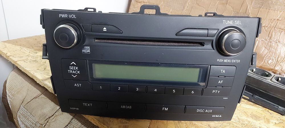 Штатная магнитола тайота каролла 2008