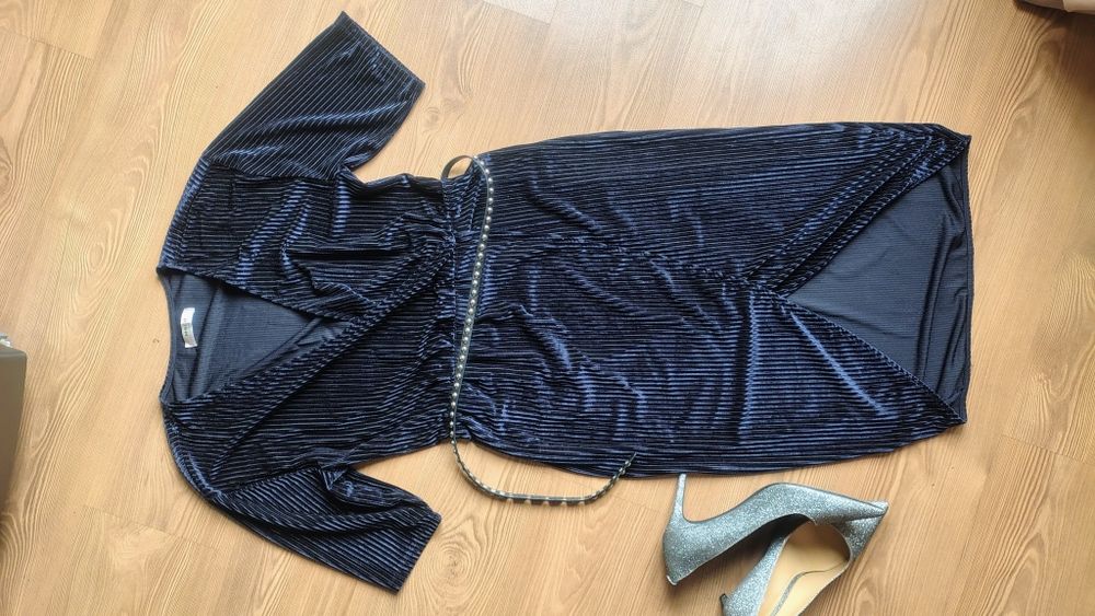 MSCH Елегантна рокля , р-р М, цена 10 евро