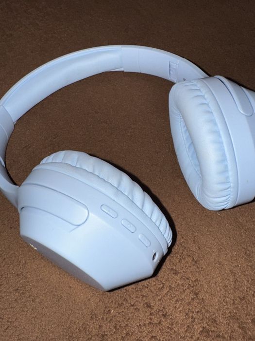 Продам наушники фирмы Borofone